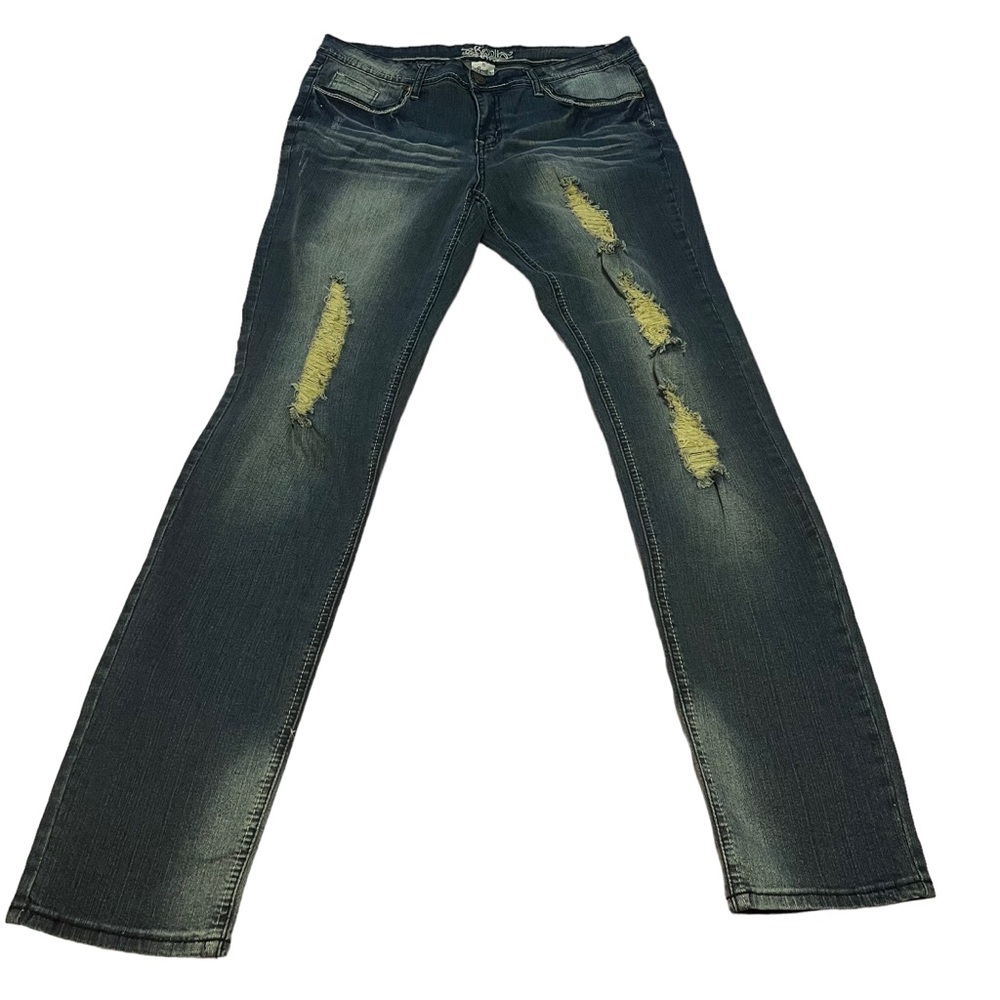 NWOT! Revolt Dark Denim Distressed Straight Leg Jeans, Juniors 15